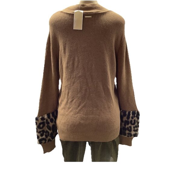 Michael Kors Mock Neckline Sweater Leopard Faux Fur Cuff NWT Size XL - Picture 2 of 8